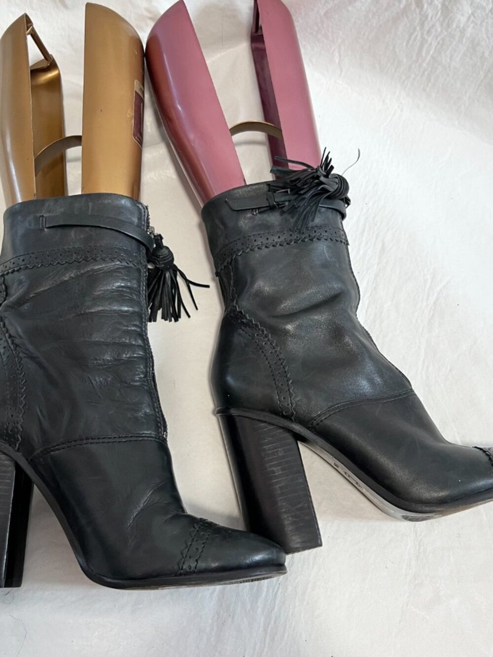 Tory Burch boots Huxley black leather womens 8.5 tassel zip up block high heel - Picture 7 of 16